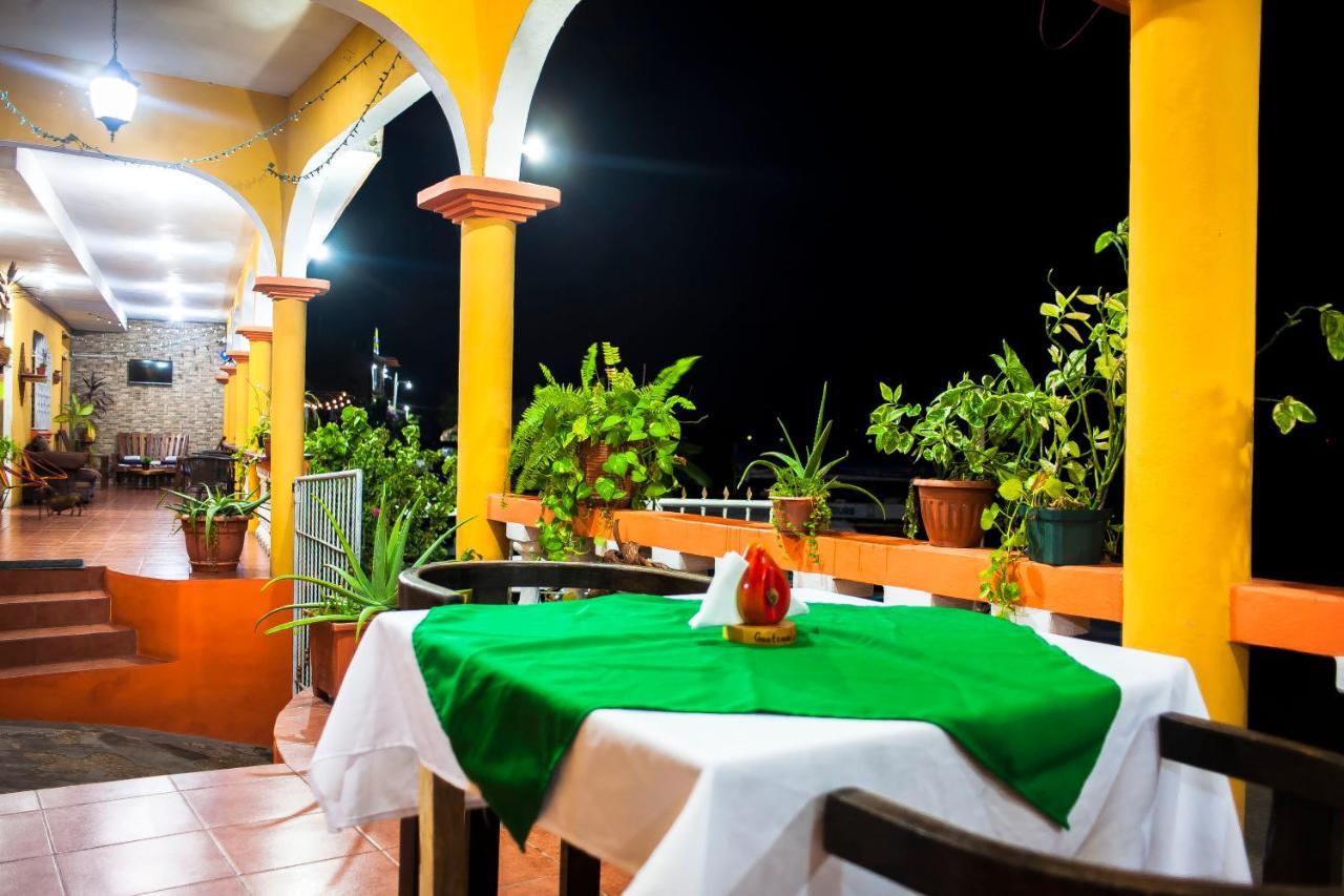 Hotel San Miguel Flores Exterior foto